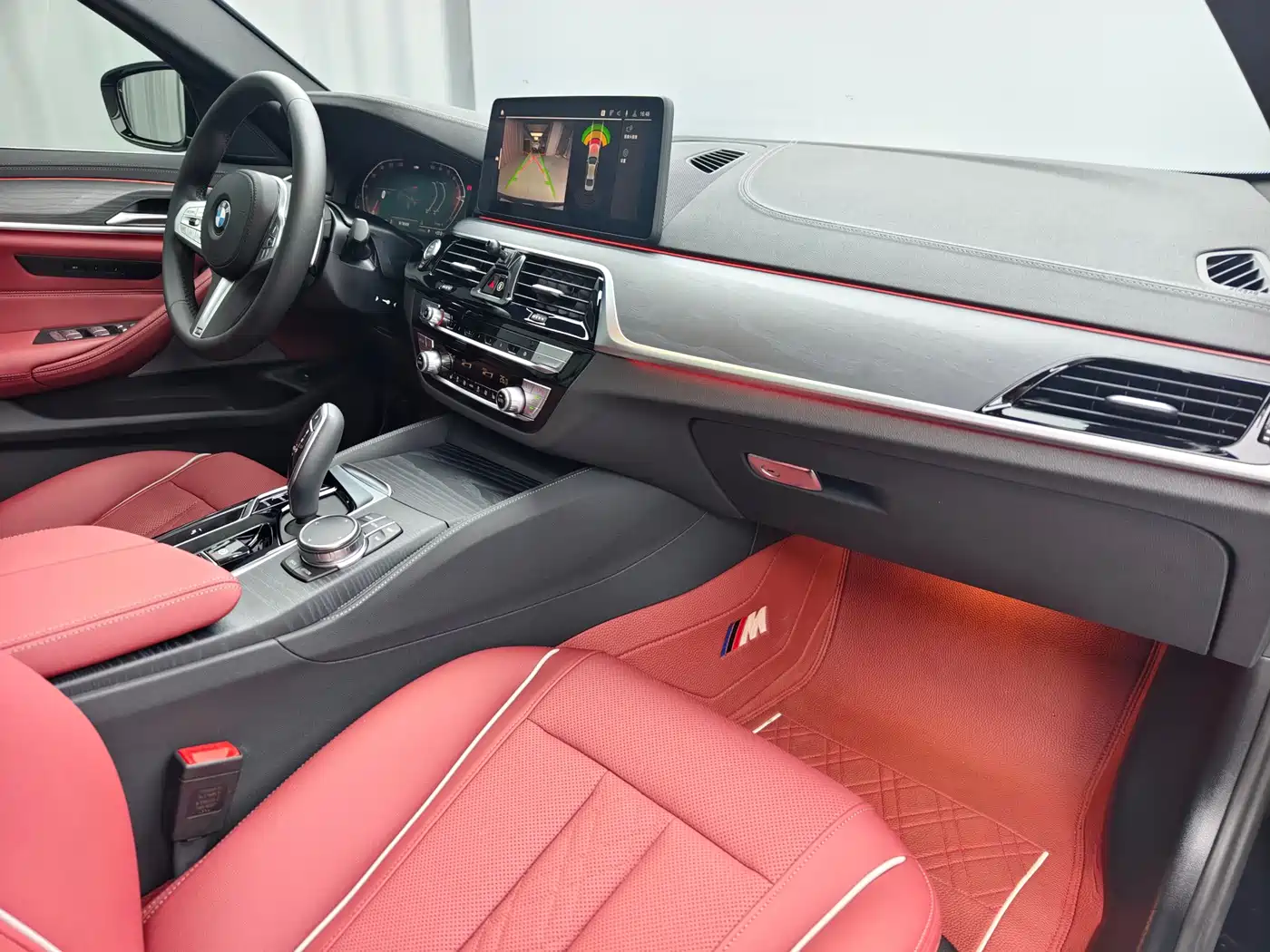 BMW 5 Series 2023 530Li Leading M Sport Package фото 15