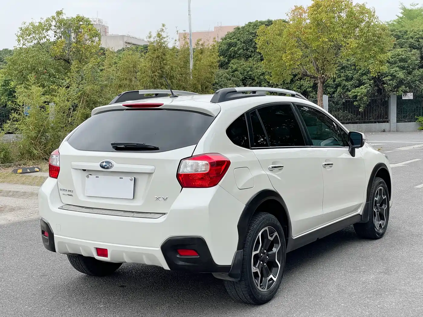 Subaru XV 2012 2.0i Elite Edition фото 11