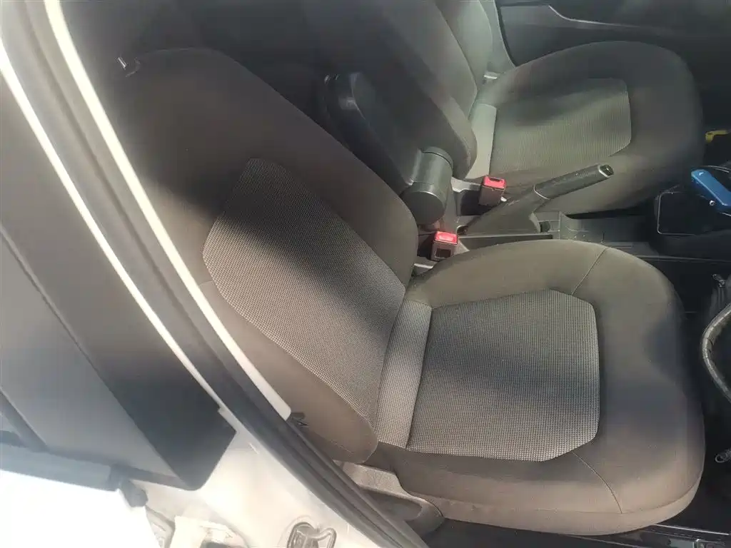 Volkswagen Jetta 2019 Dream Edition 1.5L Auto Fashion фото 25