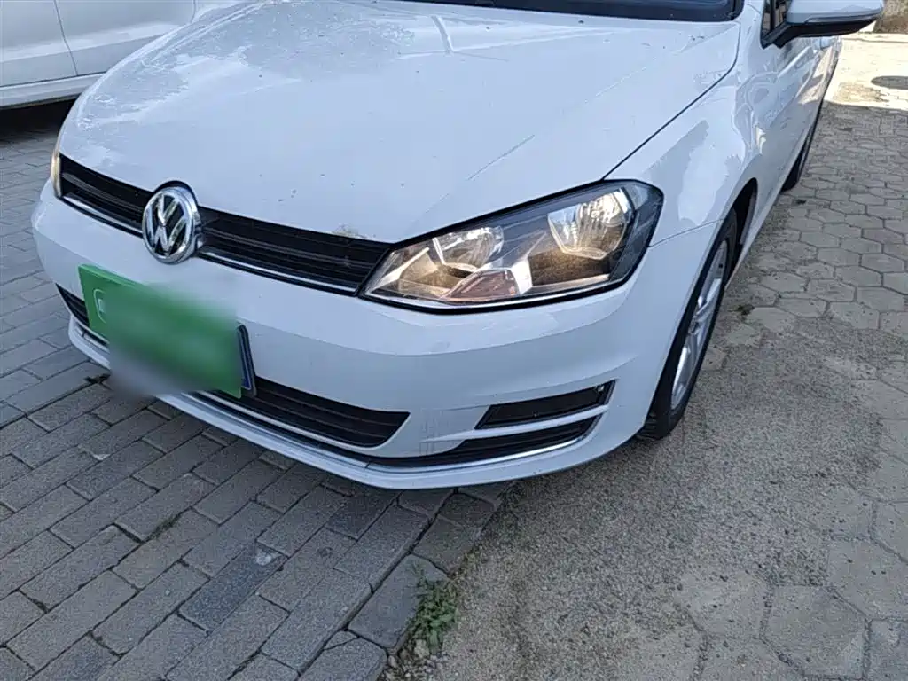 Volkswagen Golf 2016 1.6L Automatic Comfort фото 24