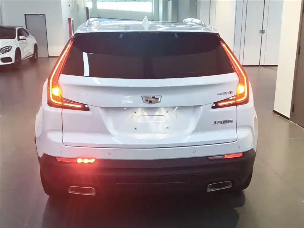 Cadillac XT4 2020 Facelift 28T 2WD Tech фото 6