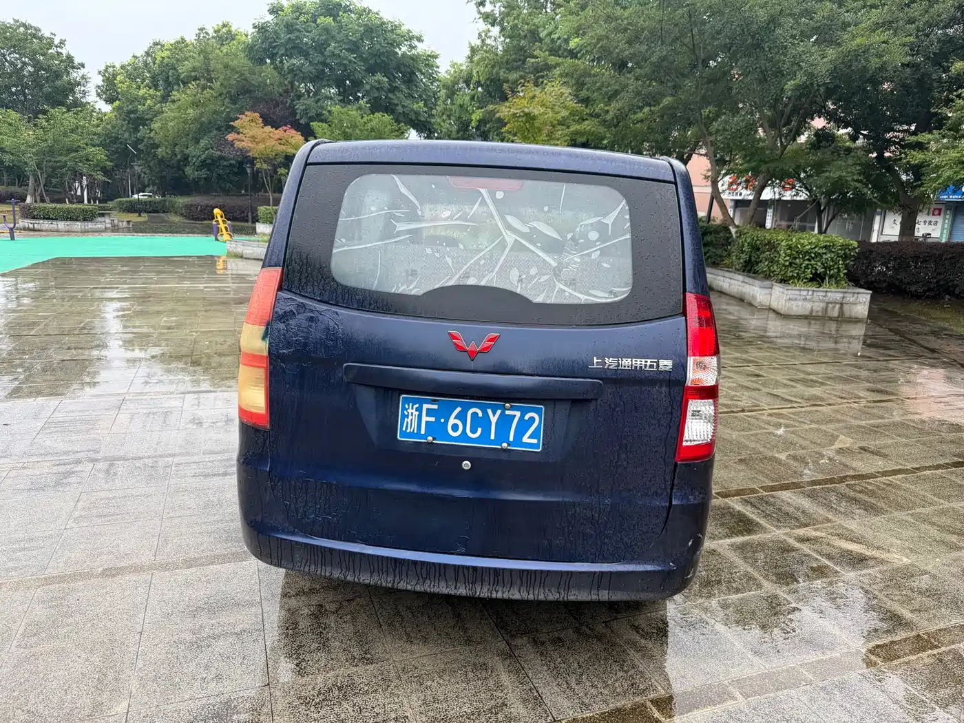 Wuling Motors Wuling Hongguang 2014 2013 1.5L Basic