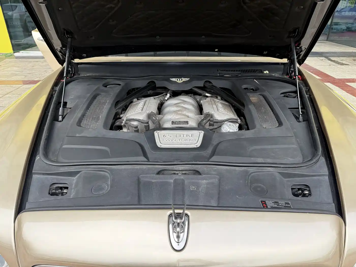 Bentley Mulsanne 2012 Model 6.8T Diamond Jubilee фото 12
