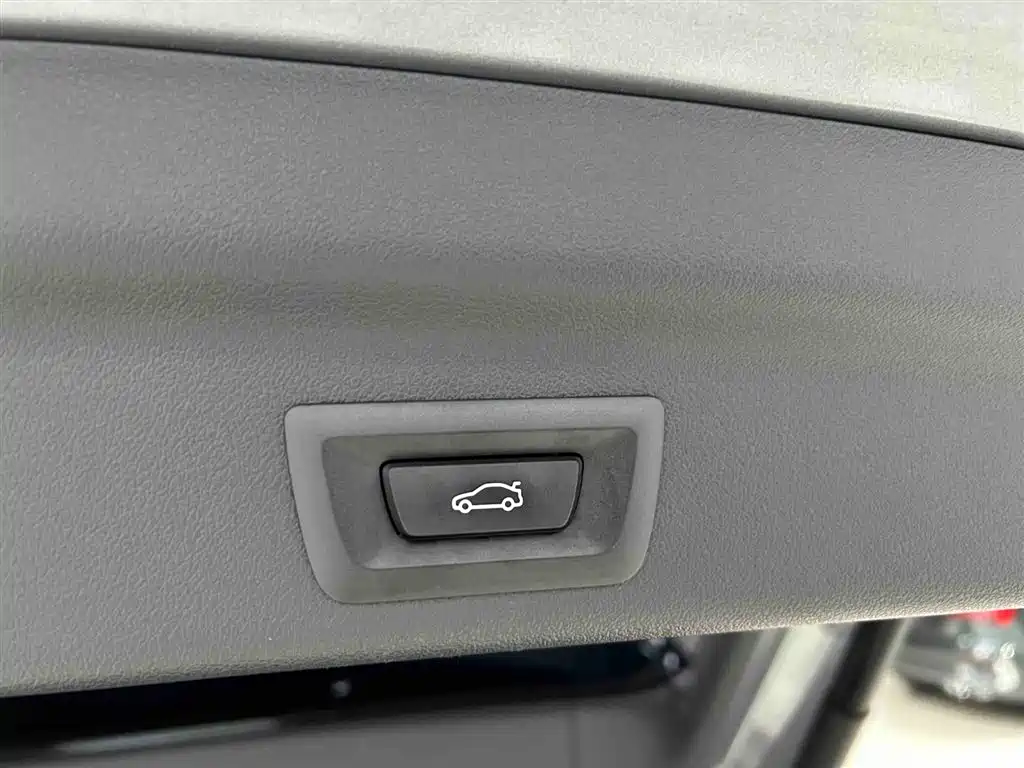 BMW X1 2023 sDrive20Li X Design Package фото 17