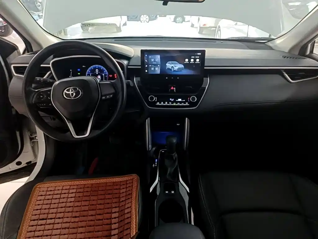 Toyota Frontlander 2025 2024 2.0L CVT Elite Plus Edition