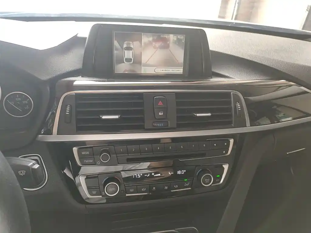 BMW 3 Series 2016 320Li Progressive фото 13