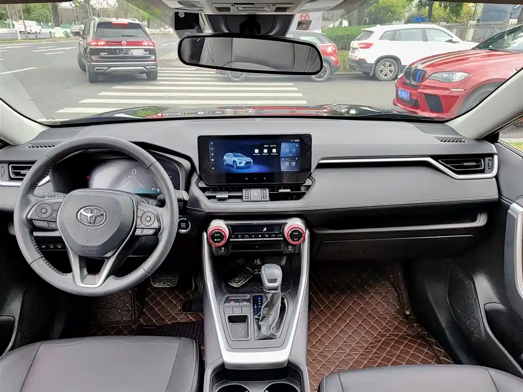 Toyota Wildlander 2023 2.0L CVT FWD Luxury PLUS фото 10
