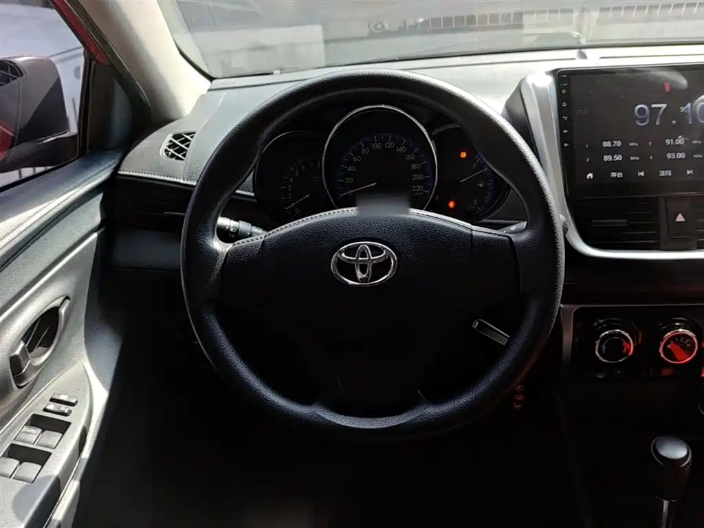 Toyota Vios FS 2017 1.5L CVT Fengchi Edition фото 11