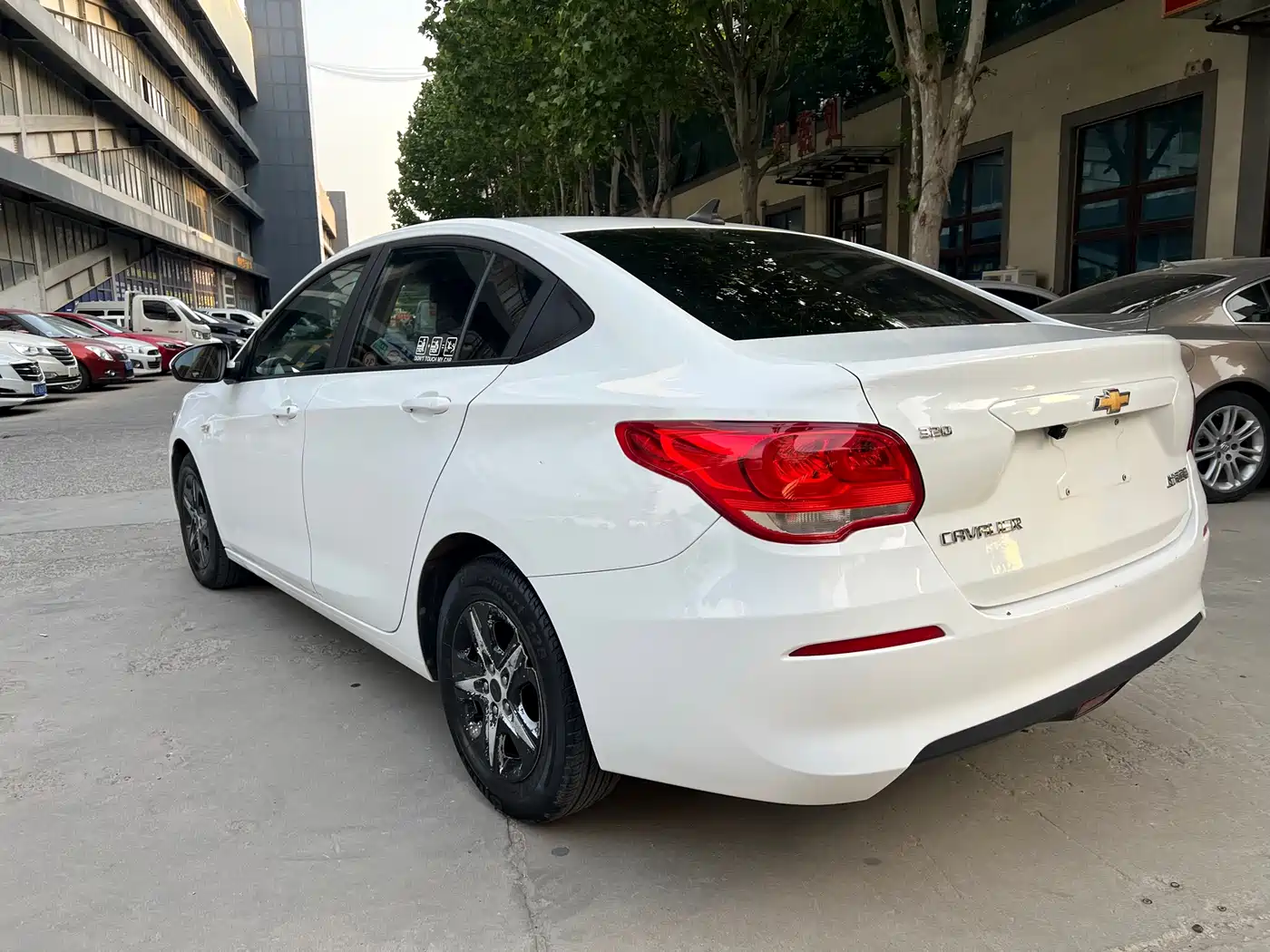 Chevrolet Cavalier 2019 320 Manual Enjoyment Edition фото 6