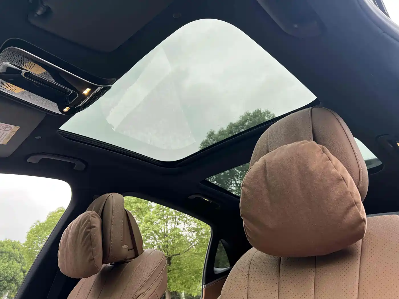 Mercedes-Benz E-Class 2024 Model E 300 L Luxury фото 8