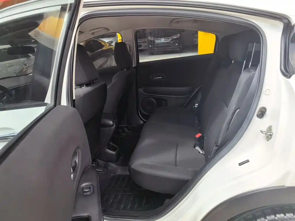 Honda Vezel 2015 2015 1.5L CVT 2WD Comfort