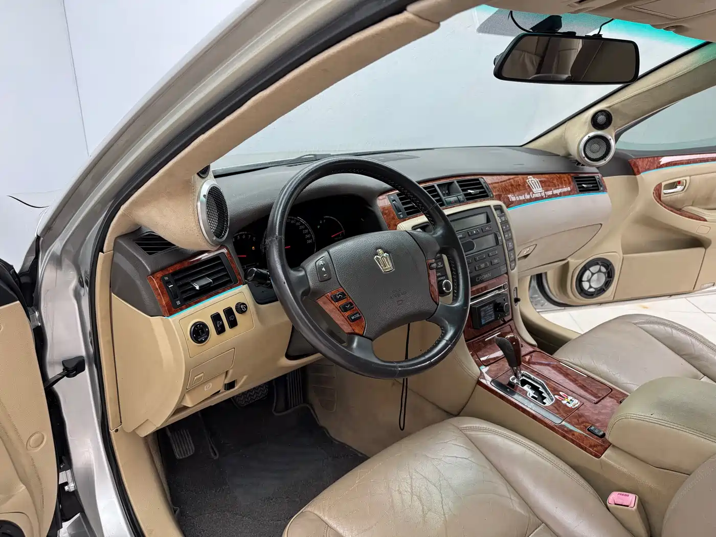 Toyota Crown 2007 2.5L Royal Special Edition фото 6