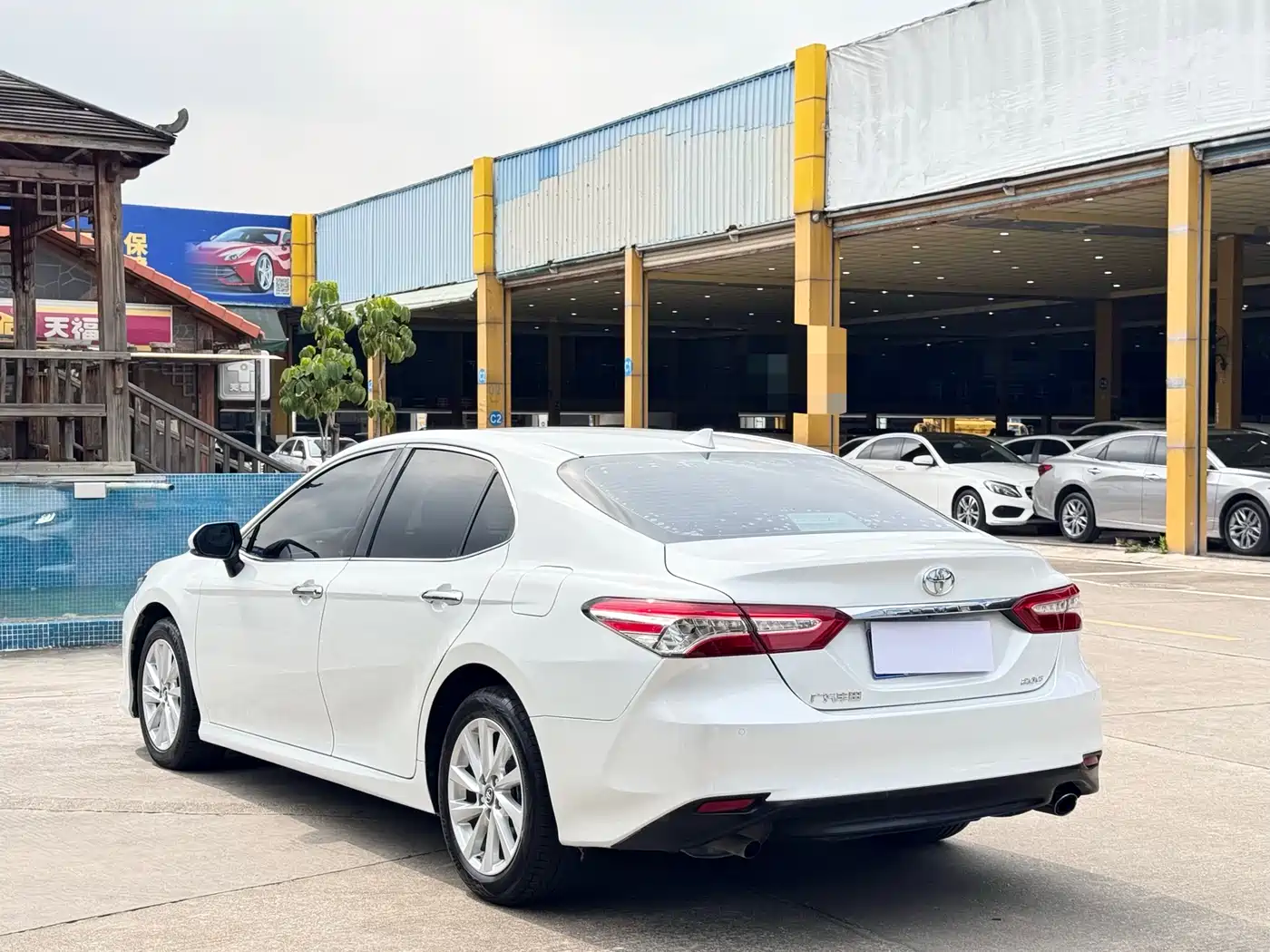 Toyota Camry 2021 2.0G Luxury Edition фото 13