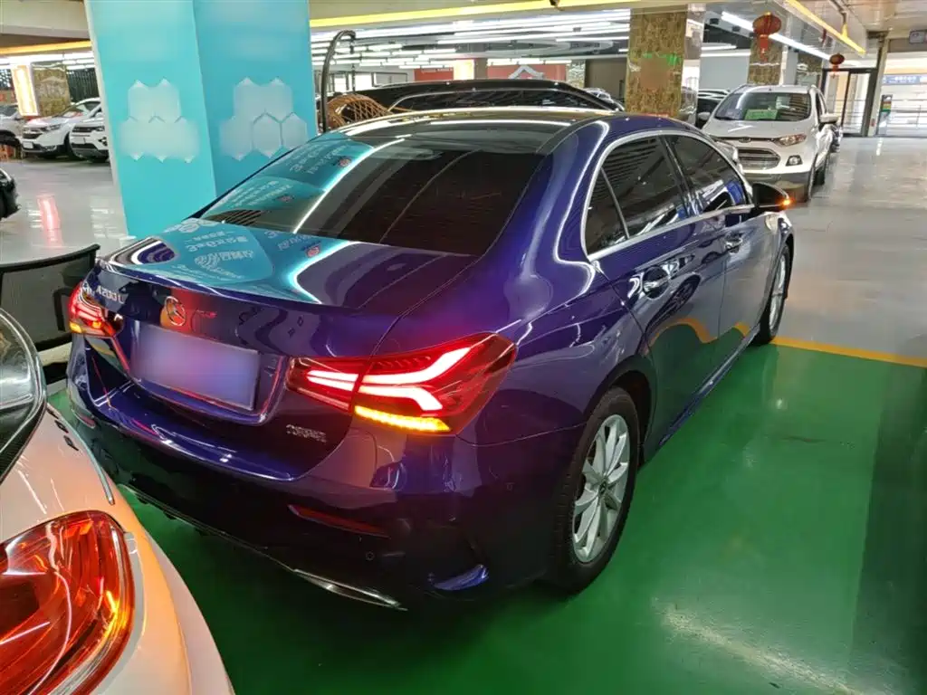 Mercedes-Benz A-Class 2020 A 200 L Sport Sedan фото 7