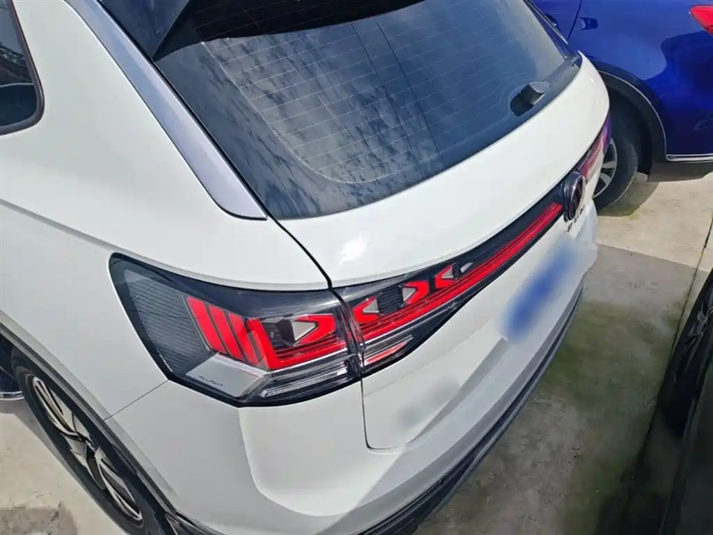 Volkswagen Tayron 2023 330TSI 2WD Luxury Plus Advanced Edition фото 6