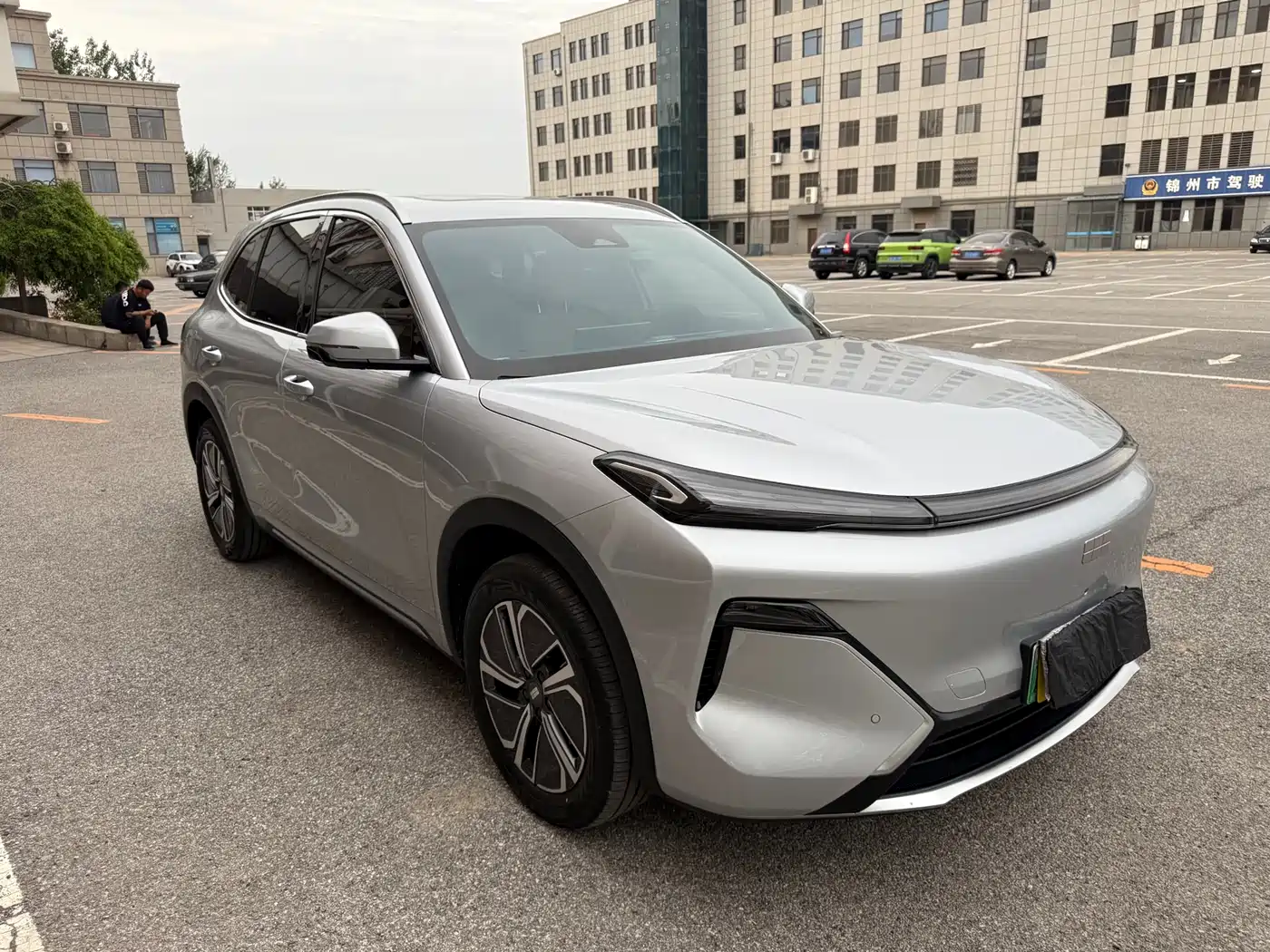 Geely Galaxy Galaxy Starship 7 EM-i 2025 Model 120km Explorer+ Edition фото 3