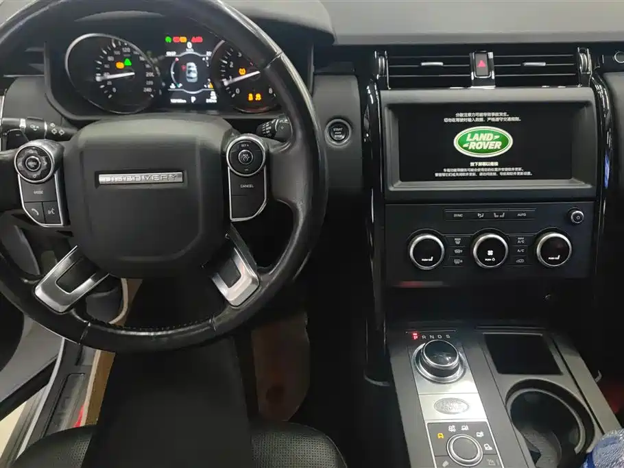 Land Rover Discovery 2018 3.0 SC V6 HSE фото 12