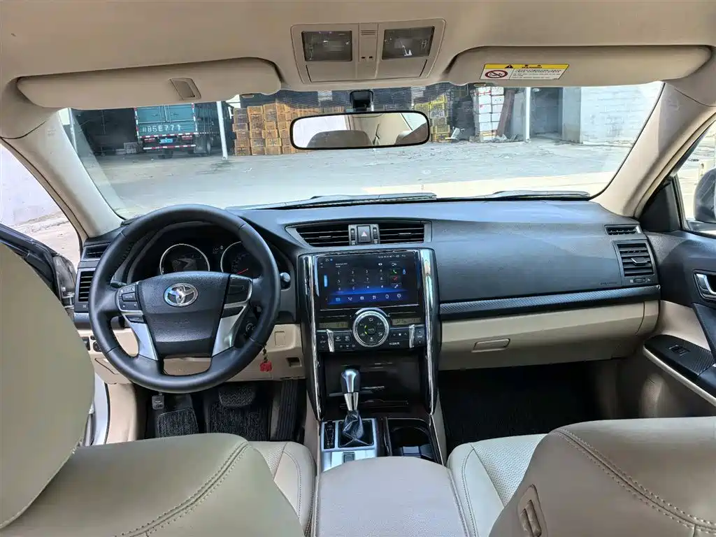 Toyota Reiz 2010 2.5S Elegance Elite Edition фото 9