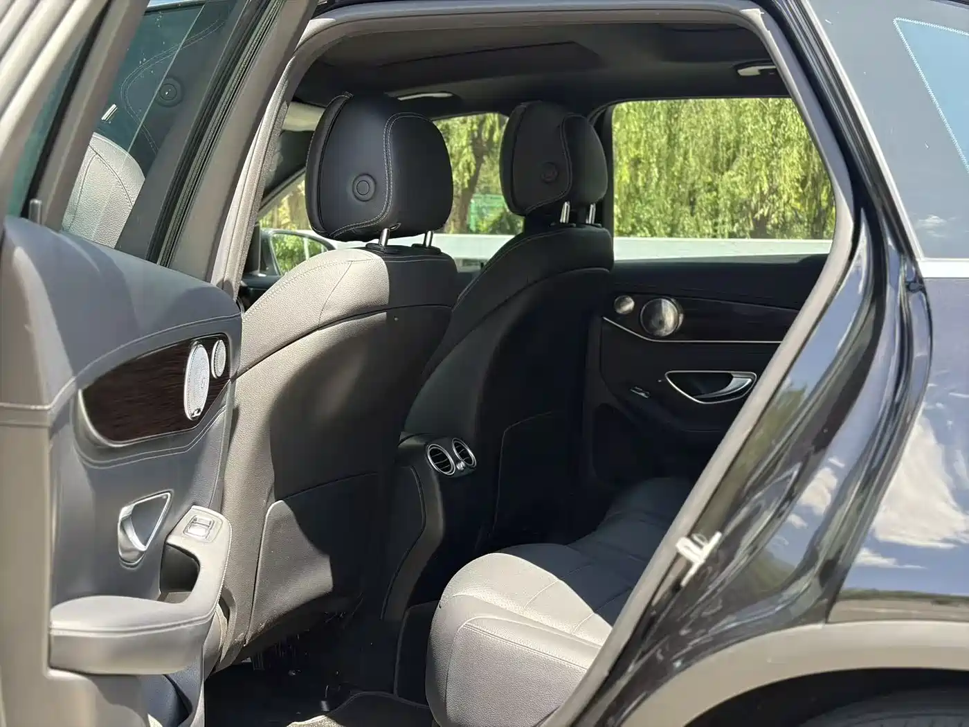 Mercedes-Benz GLC 2018 GLC 260 4MATIC Luxury фото 5