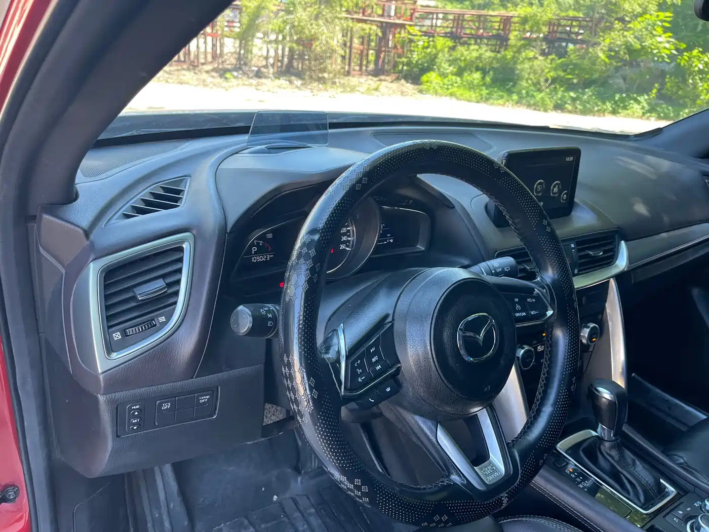 Mazda CX-4 2018 2.0L Auto FWD Blue Sky Taste Tech Limited Edition фото 13