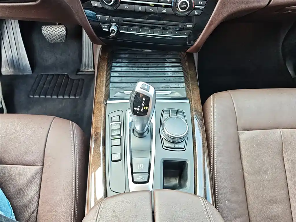 BMW X5 (Import) 2017 xDrive28i фото 16