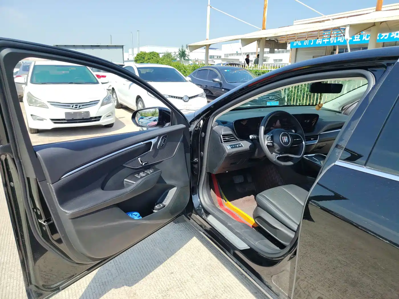 Buick LaCrosse 2023 28T Premium Edition фото 4