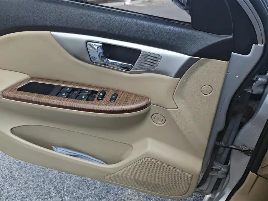 Buick Excelle 2013 1.5L Manual Classic Edition фото 7