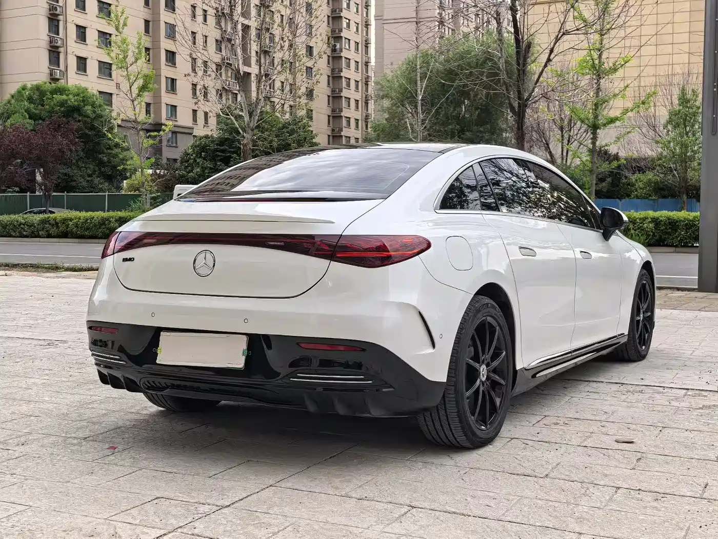 Mercedes-Benz EQE 2022 350 Pioneer Edition фото 9