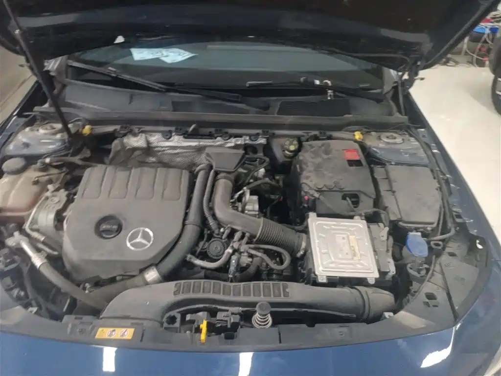 MERCEDES-BENZ CLA (IMPORT)
