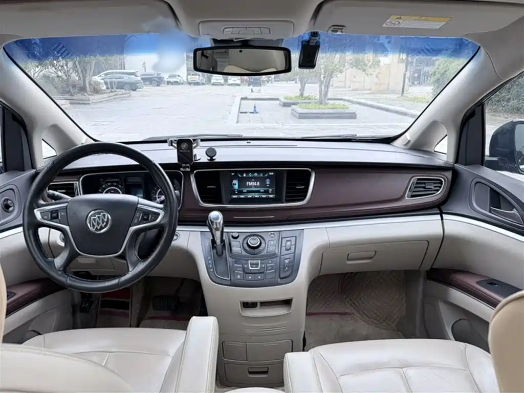 Buick GL8 2018 28T Luxury Model China VI фото 15