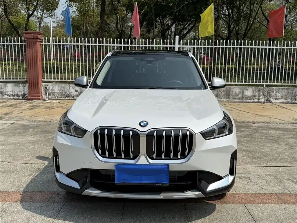 BMW X1 2023 sDrive25Li X Design Package фото 2