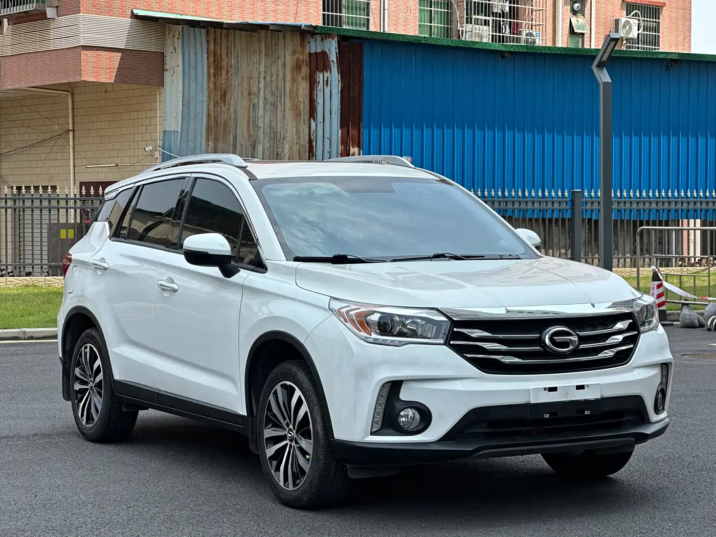 GAC Trumpchi Trumpchi GS4 2016 235T Manual Luxury Edition фото 3