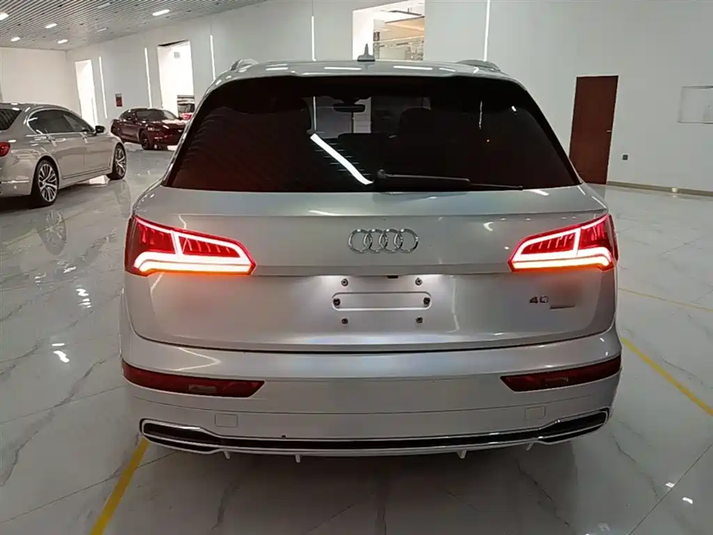 Audi Q5L 2018 40 TFSI Prestige Fashion (China V) фото 6