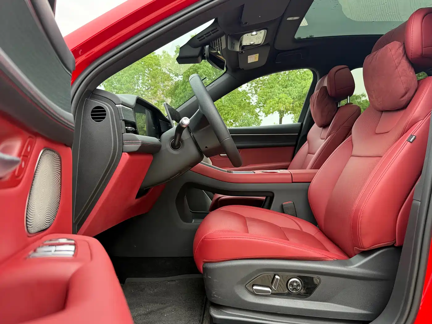 AITO Wenjie AITO M5 2025 Extended Range Ultra AWD фото 8