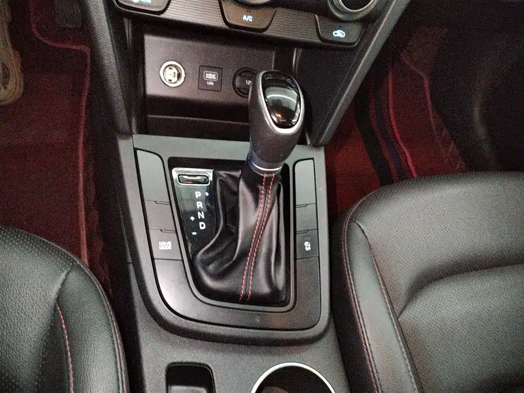 Hyundai Elantra 2019 1.4T Dual-clutch XuanDong·Vitality Type фото 13