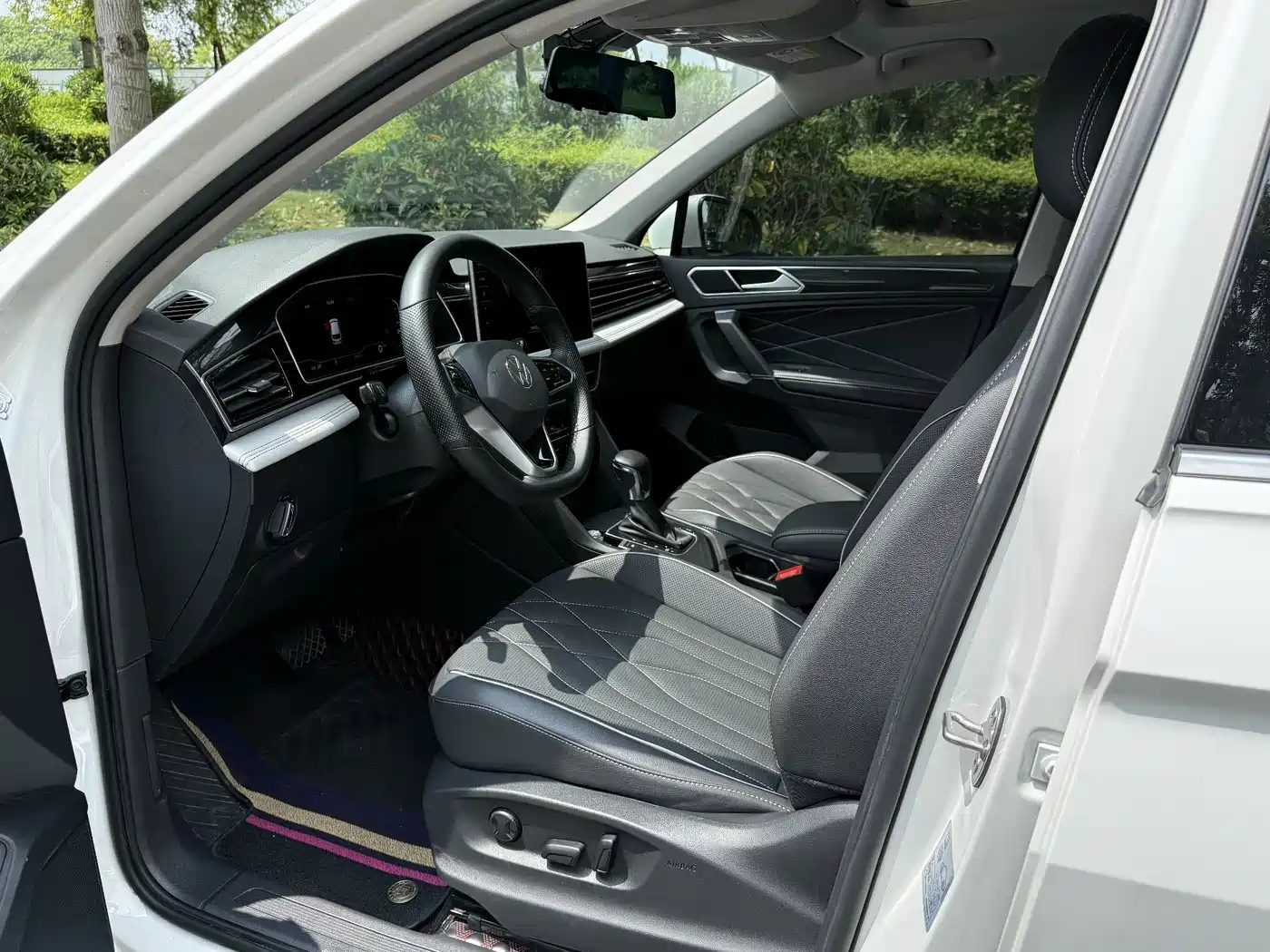 Volkswagen Tiguan L 2023 330TSI Auto 2WD Smart Edition фото 7