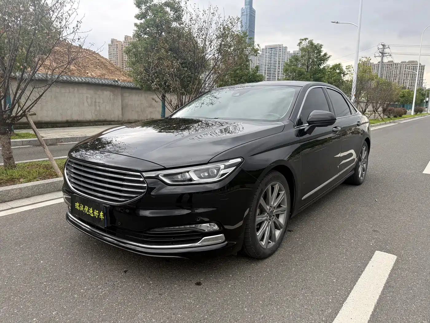 Ford Taurus 2022 2019 EcoBoost 245 Premium Edition