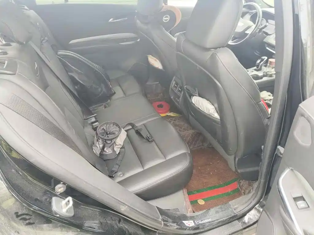 Photo 11 - Cadillac XT4
