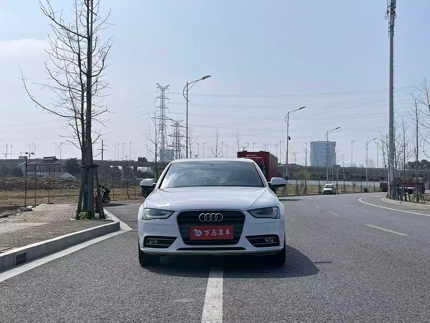 Audi A4L 2015 35 TFSI Auto Comfort фото 3