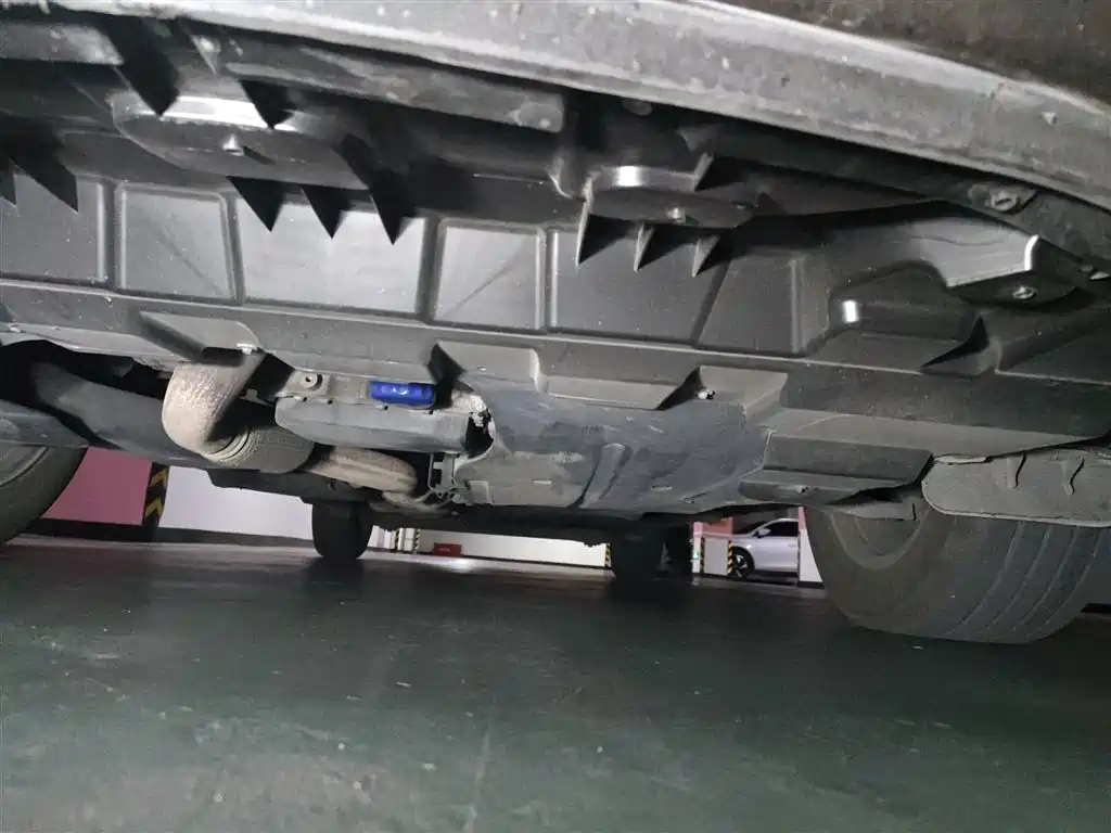 Buick GL8 2018 28T Premium Model China VI фото 23