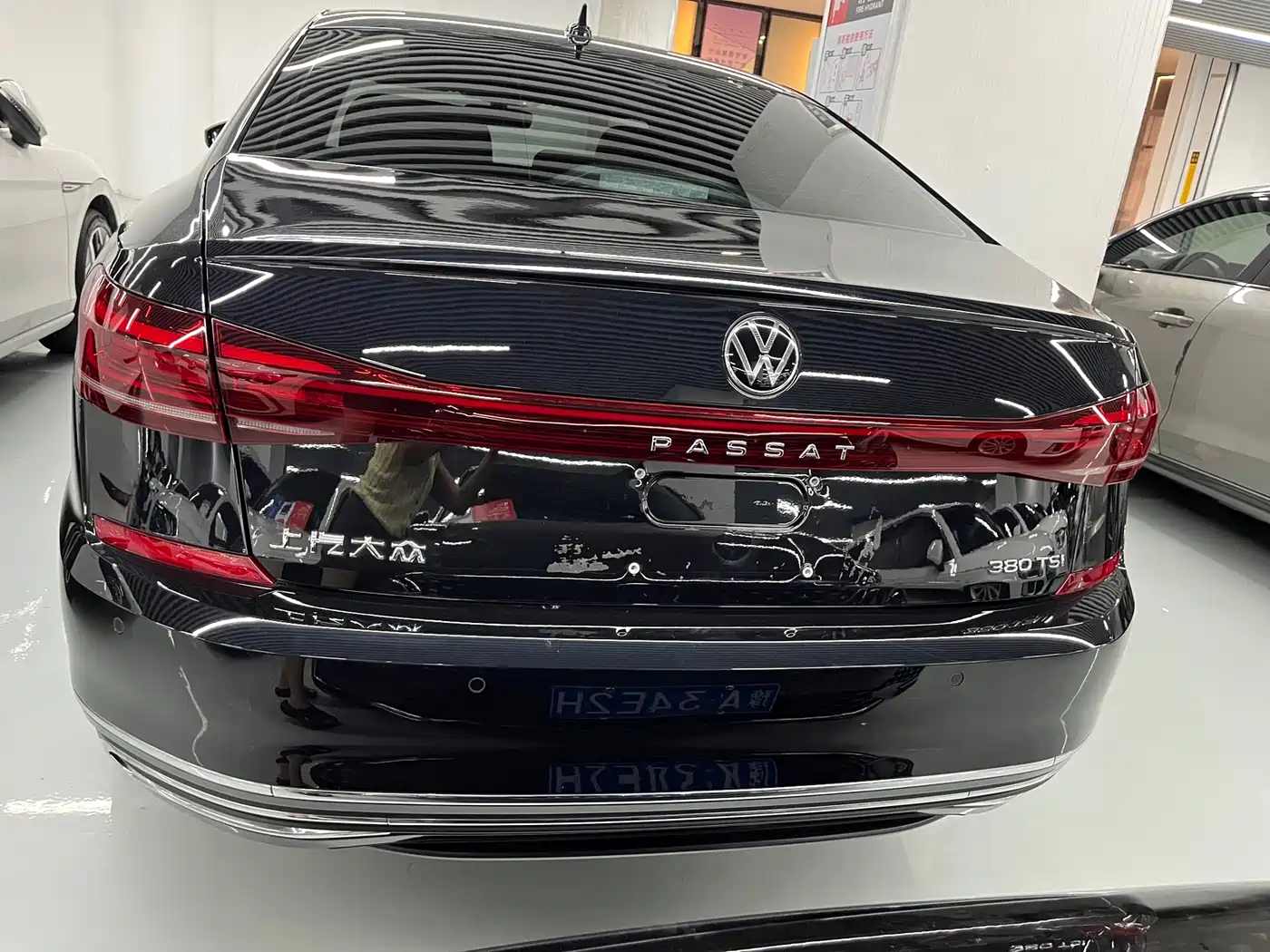 Volkswagen Passat 2025 Outstanding 380TSI Starlight Dragon Soaring Edition фото 16