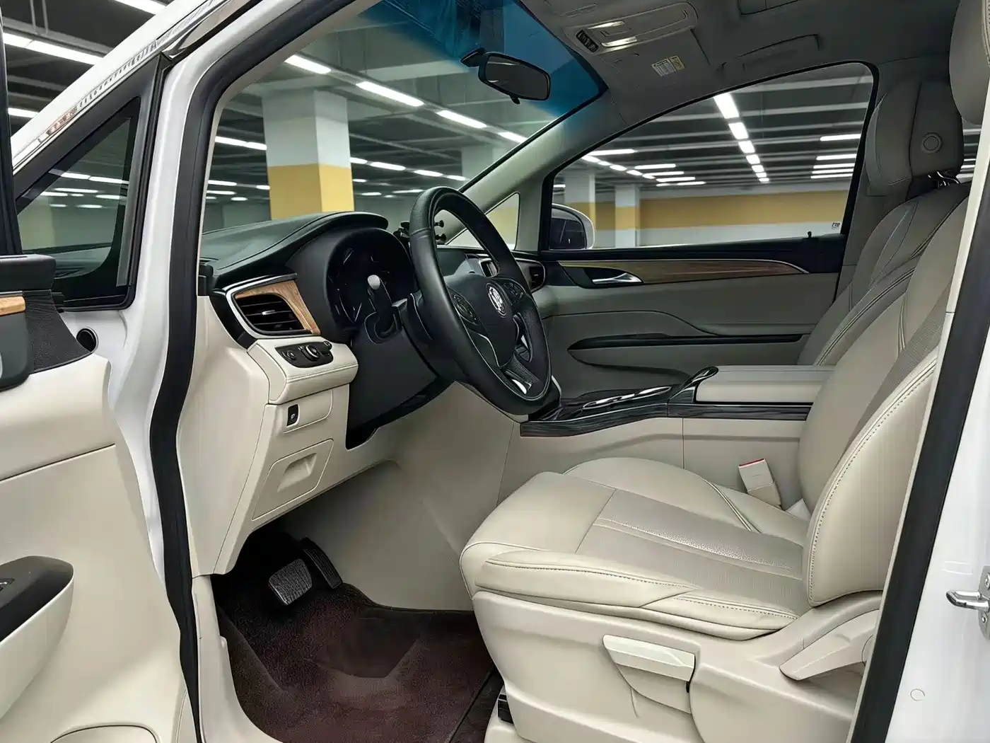 Buick GL8 2018 ES 28T Comfort Type China VI фото 7