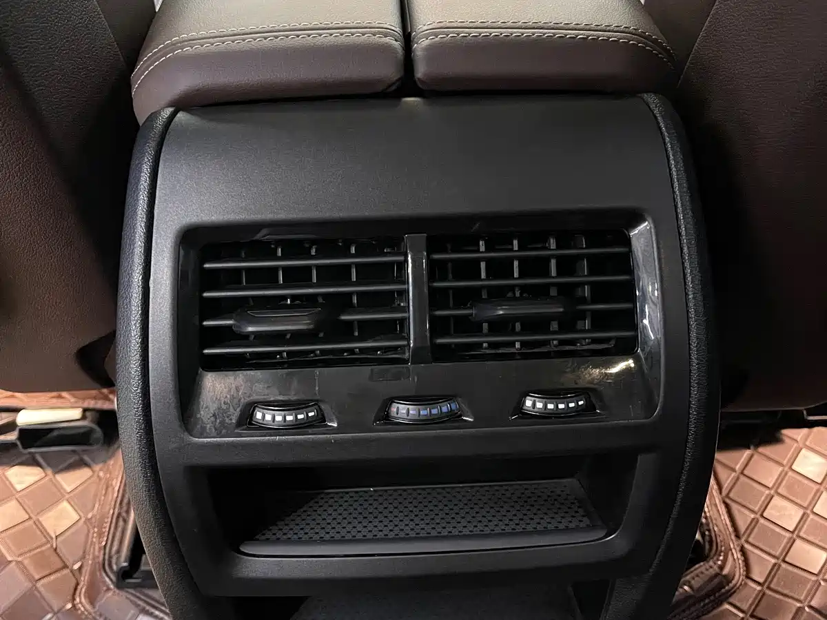Фото 12 - BMW X5