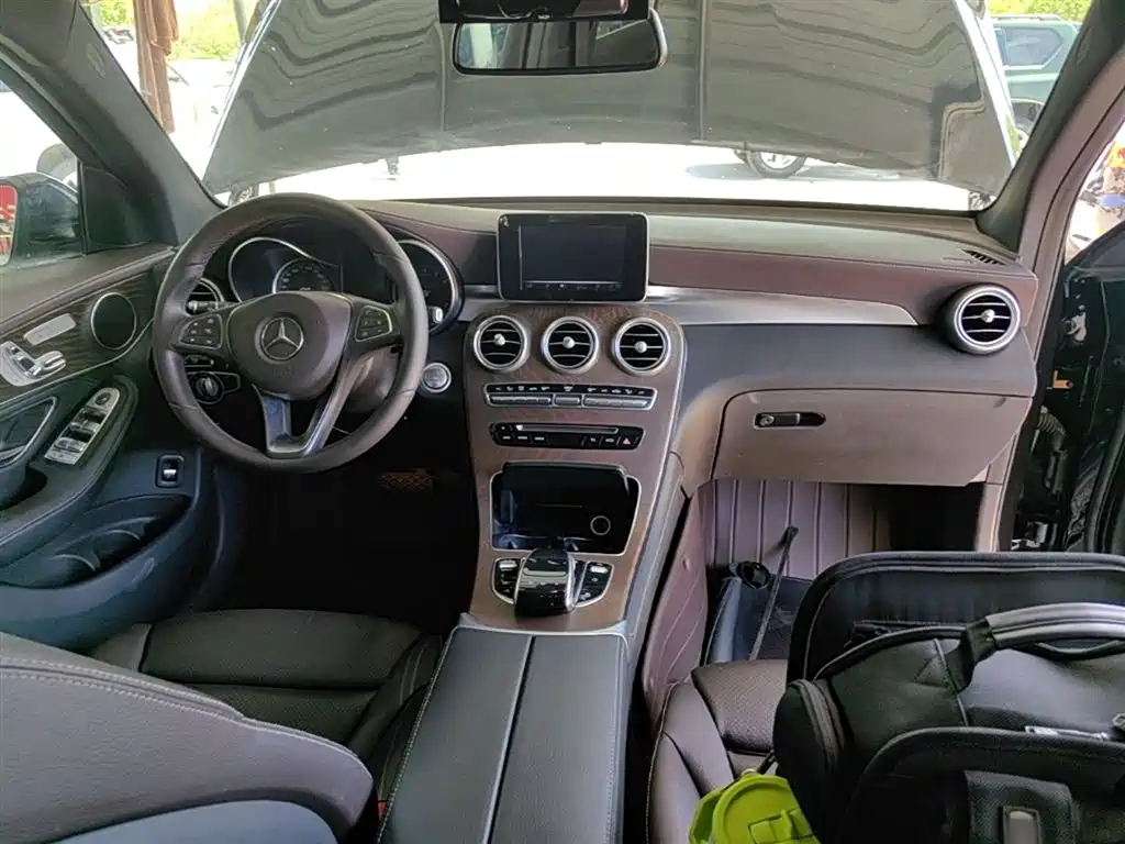 Mercedes-Benz GLC 2017 GLC 300 4MATIC Dynamic фото 10