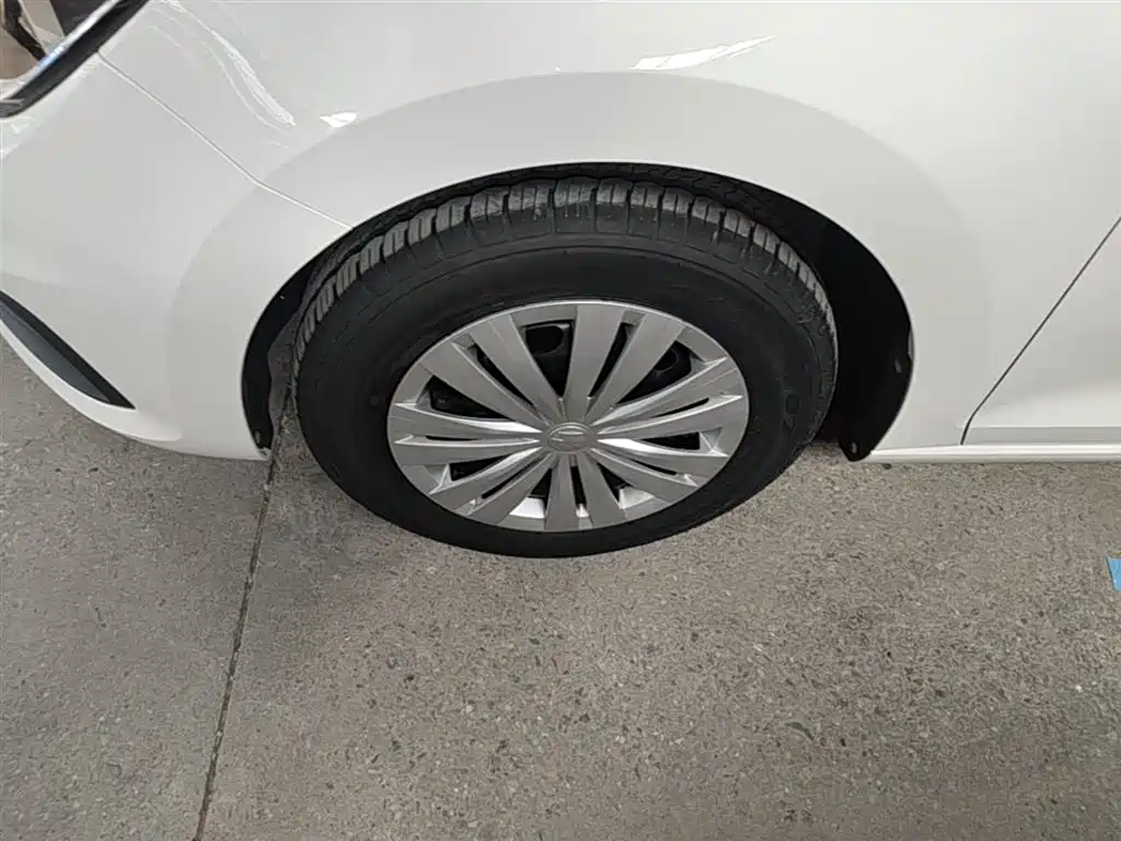 Volkswagen Santana 2016 1.6L Automatic Trend Edition фото 23