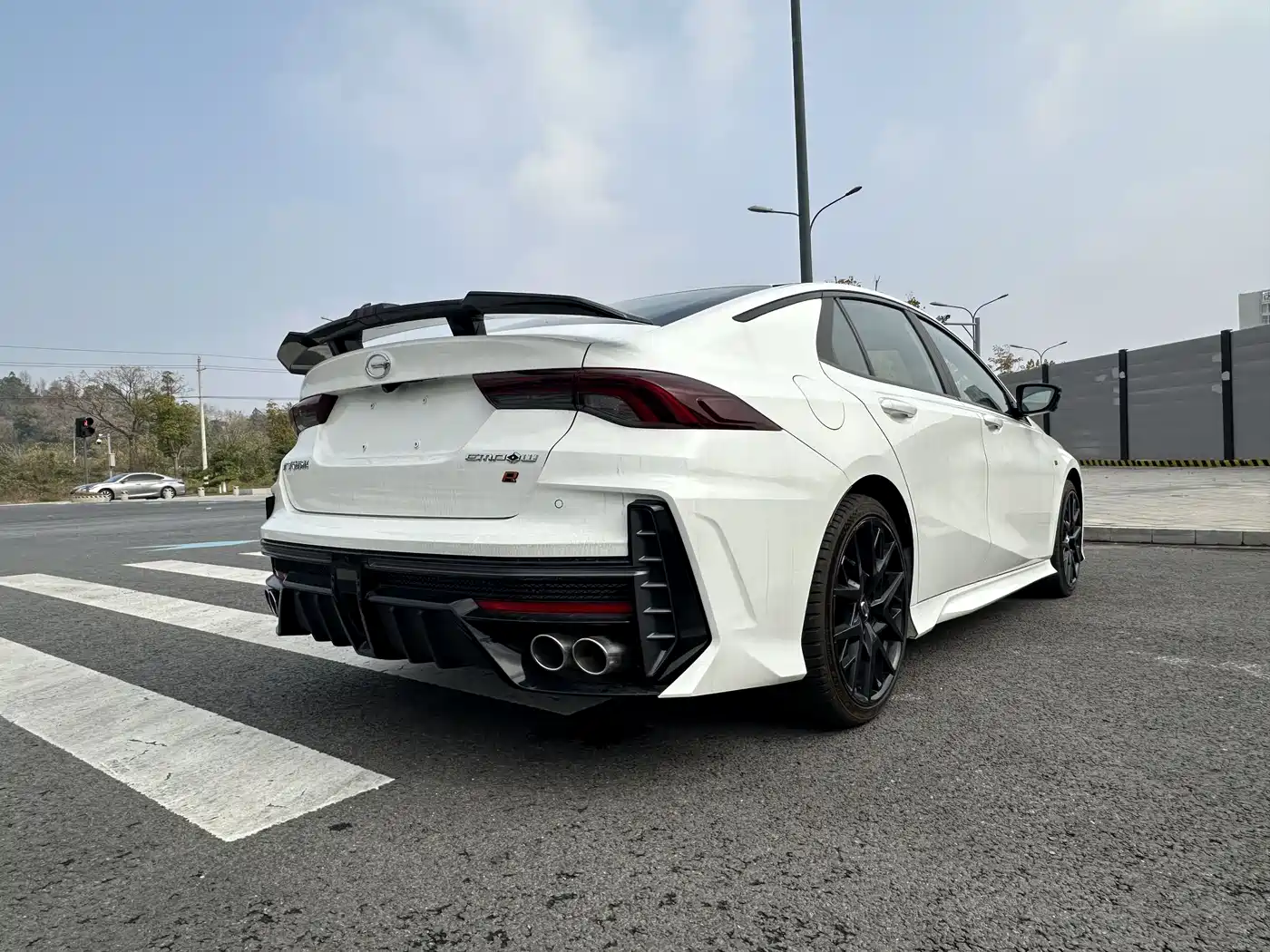 GAC Trumpchi Trumpchi Emkoo 2024 Model 400T Auto Shadow Leopard R PRO Edition фото 6