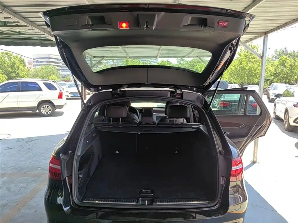 Mercedes-Benz GLC 2017 GLC 300 4MATIC Dynamic фото 19