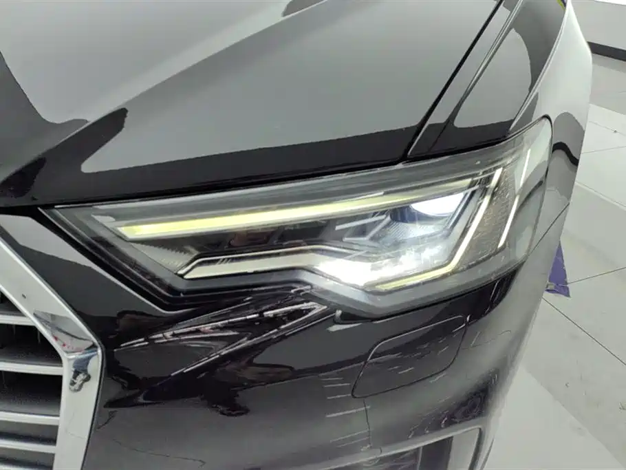 Audi A6L 2019 45 TFSI quattro Exclusive Dynamic фото 5