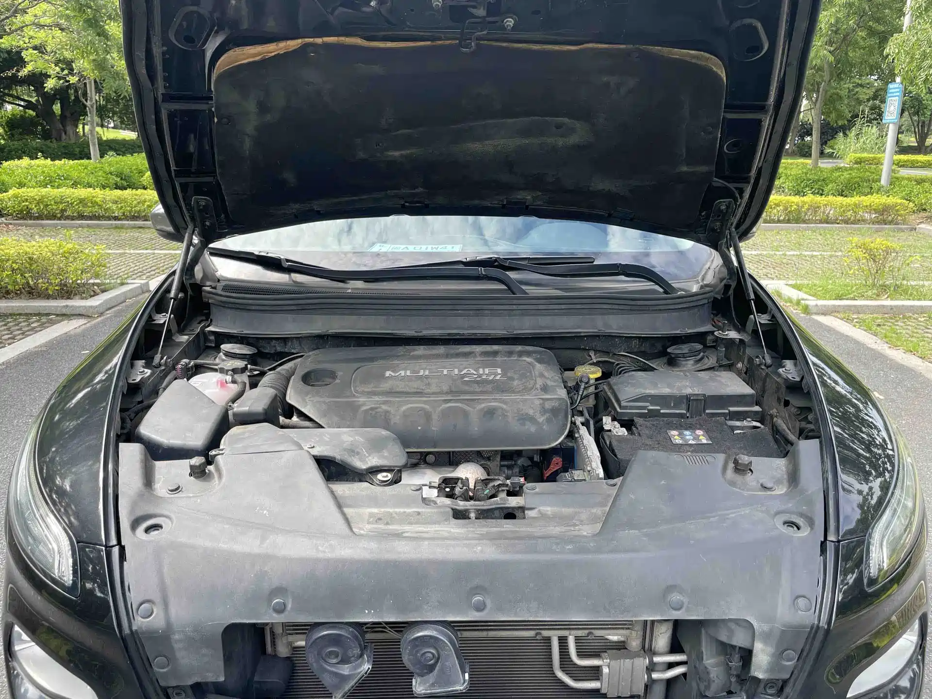 Photo 15 - Jeep Cherokee