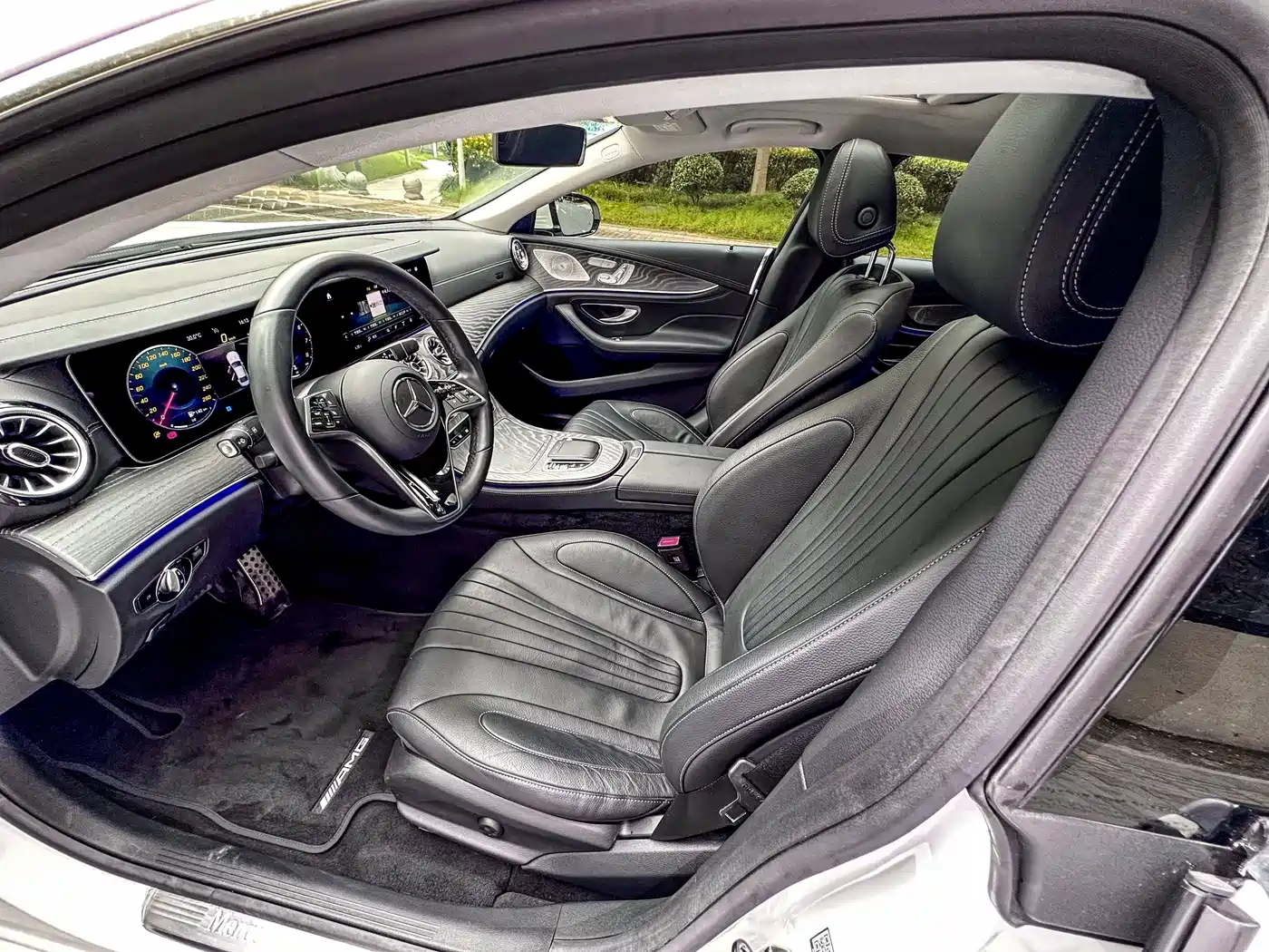MERCEDES-BENZ CLS